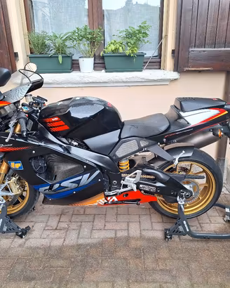 Aprilia RSV Mille R 2003