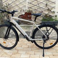 Bicicletta elettrica Elops LD500-E