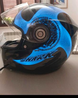Casco shark fluo