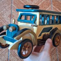 Modellino d’epoca in legno