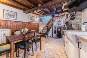 3 LOCALI A NEPI