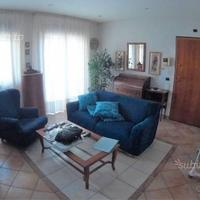 Tavolino soggiorno legno con piano di vetro