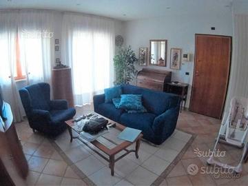 Tavolino soggiorno legno con piano di vetro