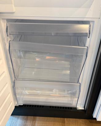 Ricambi Frigorifero Hotpoint Ariston+Cella