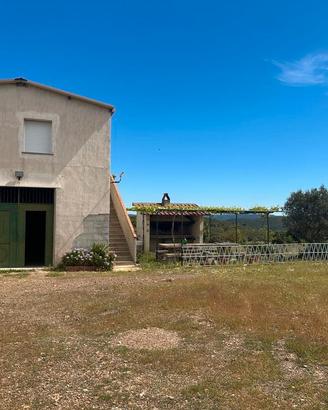 Casa agricola con terreno panoramico