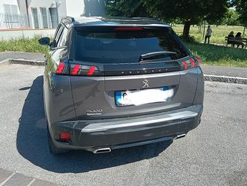 peugeot 2008 130cv anno 2021