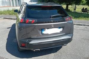 peugeot 2008 130cv anno 2021