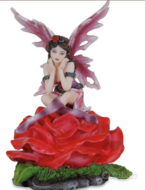 les alpes fatina su rosa rossa