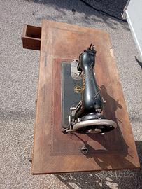 macchina da cucire anni 60