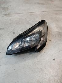 faro anteriore Opel Corsa E