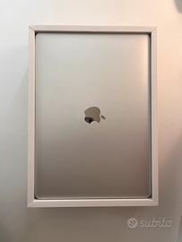 MacBook Pro 13” con chip Apple M2