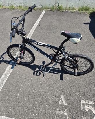 bicicletta bmx