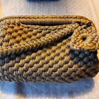 Clutch midi artigianale in fettuccia lycra