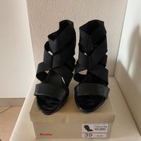 Bata scarpe con tacco