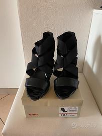 Bata scarpe con tacco