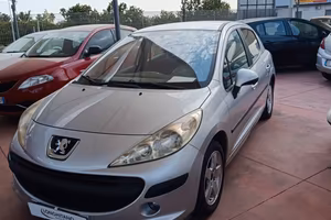 Peugeot 207 1.4 HDi 70CV 5p. X Line