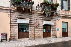 NEGOZIO A GIULIANOVA