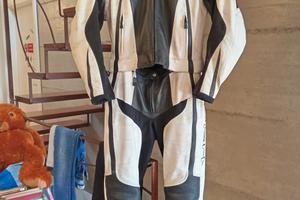 tuta due pezzi moto in pelle + stivali
