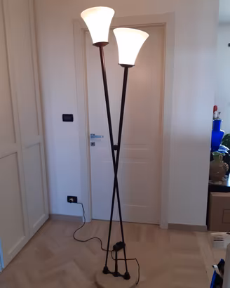 Lampada a piantana