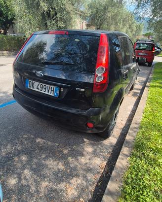 Ford fiesta 1.4 TDCi 5porte versione Clever