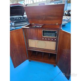 Radio giradischi Geloso in mobile d'epoca