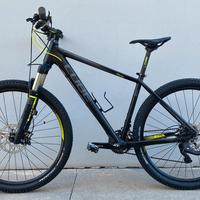 Mountain Bike Muscolare CUBE