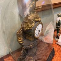 Antico orologio da tavolo