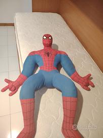 pupazzo di spiderman 