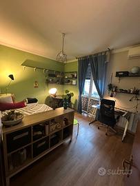 Stanta matrimoniale con balcone e clima