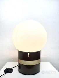 Lampada Mezzo Oracolo, Gae Aulenti per Artemide.