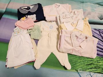 SET vestiti neonata. LOTTO 11