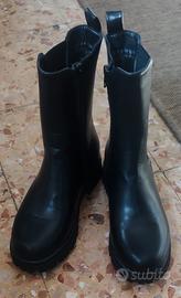 stivaletti neri da bambina 