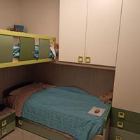 Cameretta angolare con soppalco