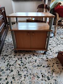 mobiletto porta TV o pc
