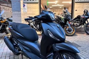 Piaggio beverly s 310