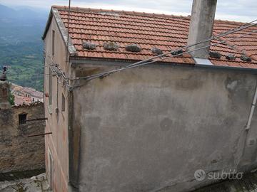 Casa indipendente da ristrutturare