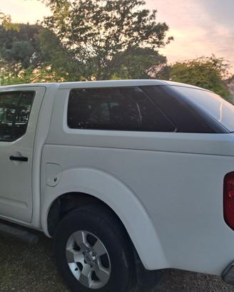Hard Top con vetri copertura cassone Nissan Navara