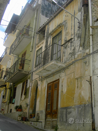 Palazzina da ristrutturare