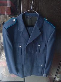 divisa della polizia penitenziaria 