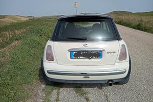 Mini Cooper 1600 benzina 120cv
