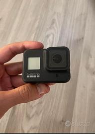 GoPro Hero 8 Black + Accessori e Mount