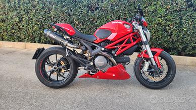 Ducati Monster 796 Plus