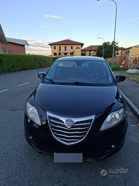 Lancia Ypsilon 1.2 69 cv- adatta a neopatentati