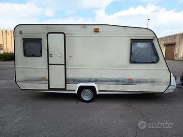 roulotte Adria con documenti 