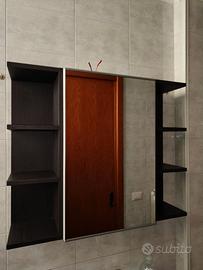 Mobile specchio con anta