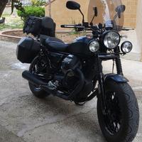 Moto Guzzi bobber V9 - 2019