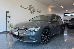 Volkswagen Golf 1.0 etsi evo 110cv dsg Uniprop Ful