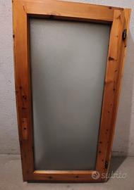 Finestra in legno pregiato