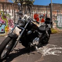 Honda VT750 Black Widow – 750 Custom pronta all’us