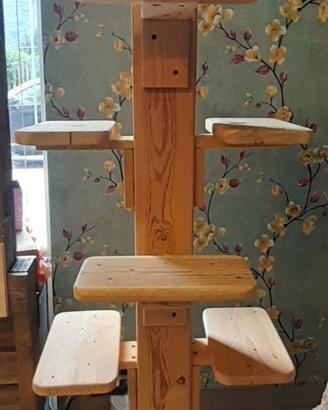 Scaffale di legno